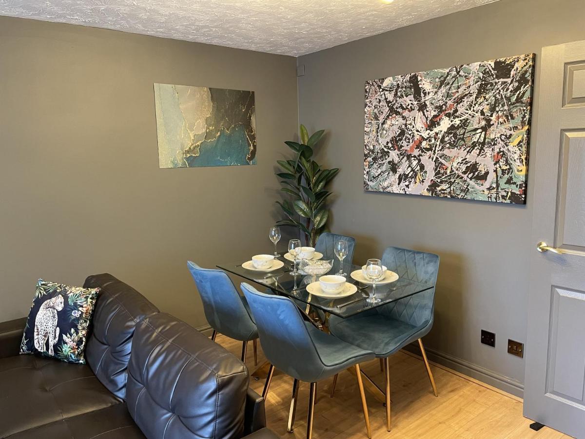 No24 - 2-Bed Boutique Apartment - Hosted By Hutch Lifestyle Leamington Spa Dış mekan fotoğraf