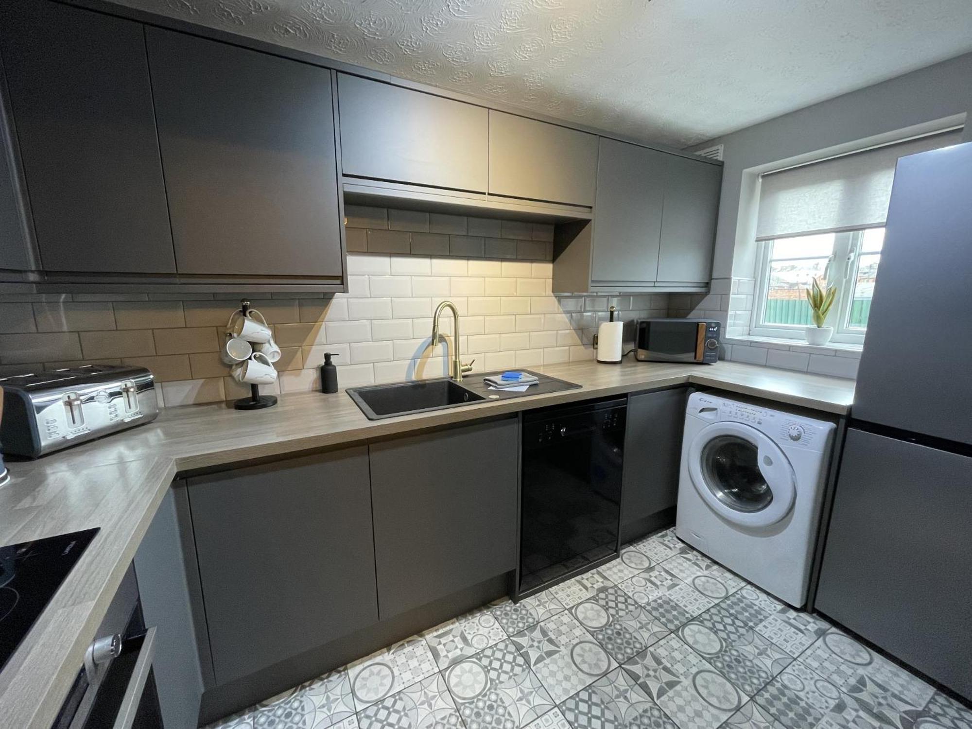 No24 - 2-Bed Boutique Apartment - Hosted By Hutch Lifestyle Leamington Spa Dış mekan fotoğraf