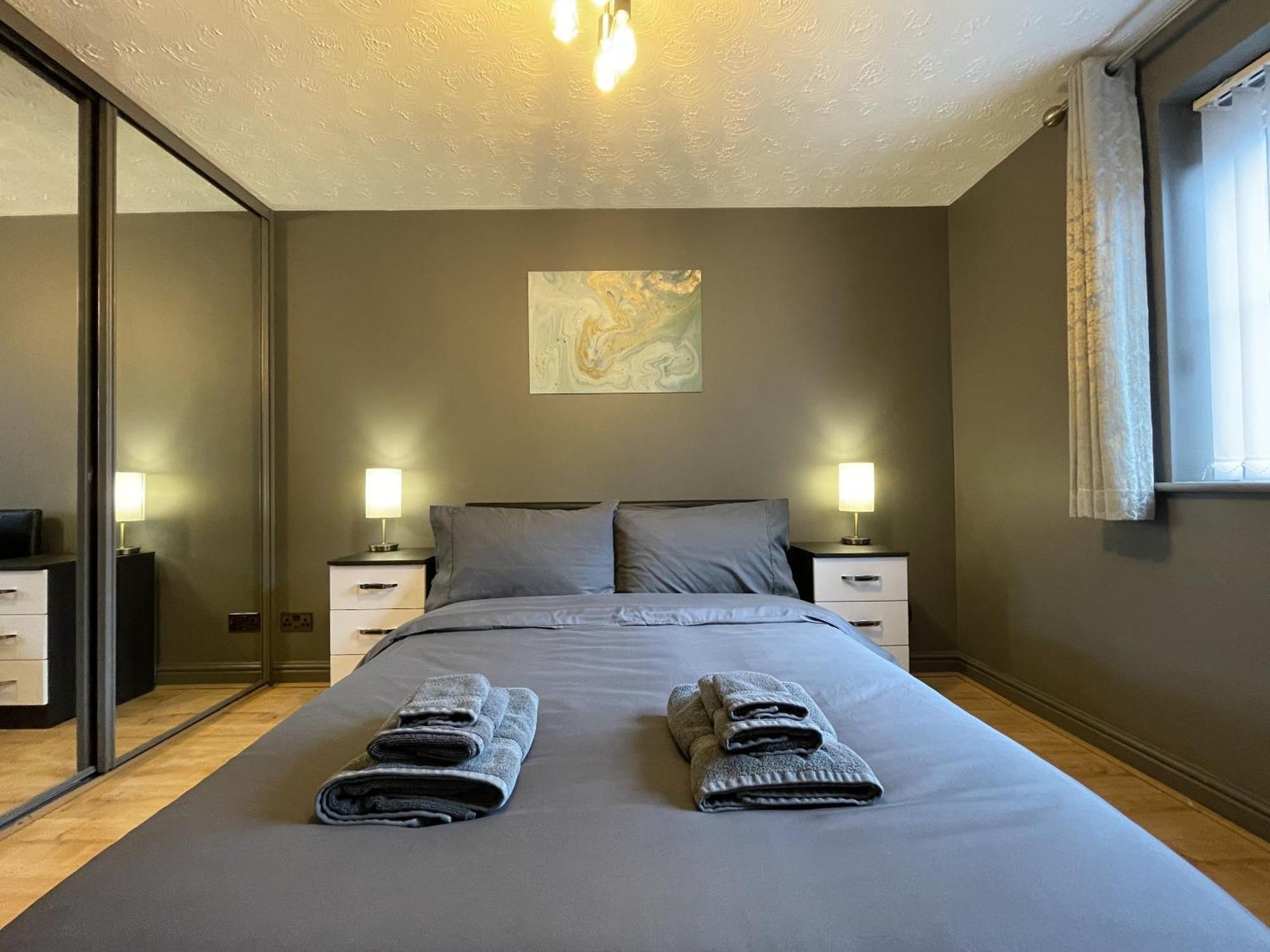 No24 - 2-Bed Boutique Apartment - Hosted By Hutch Lifestyle Leamington Spa Dış mekan fotoğraf