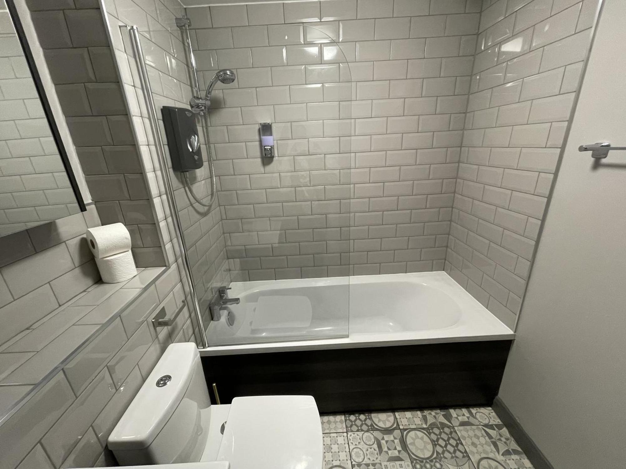 No24 - 2-Bed Boutique Apartment - Hosted By Hutch Lifestyle Leamington Spa Dış mekan fotoğraf