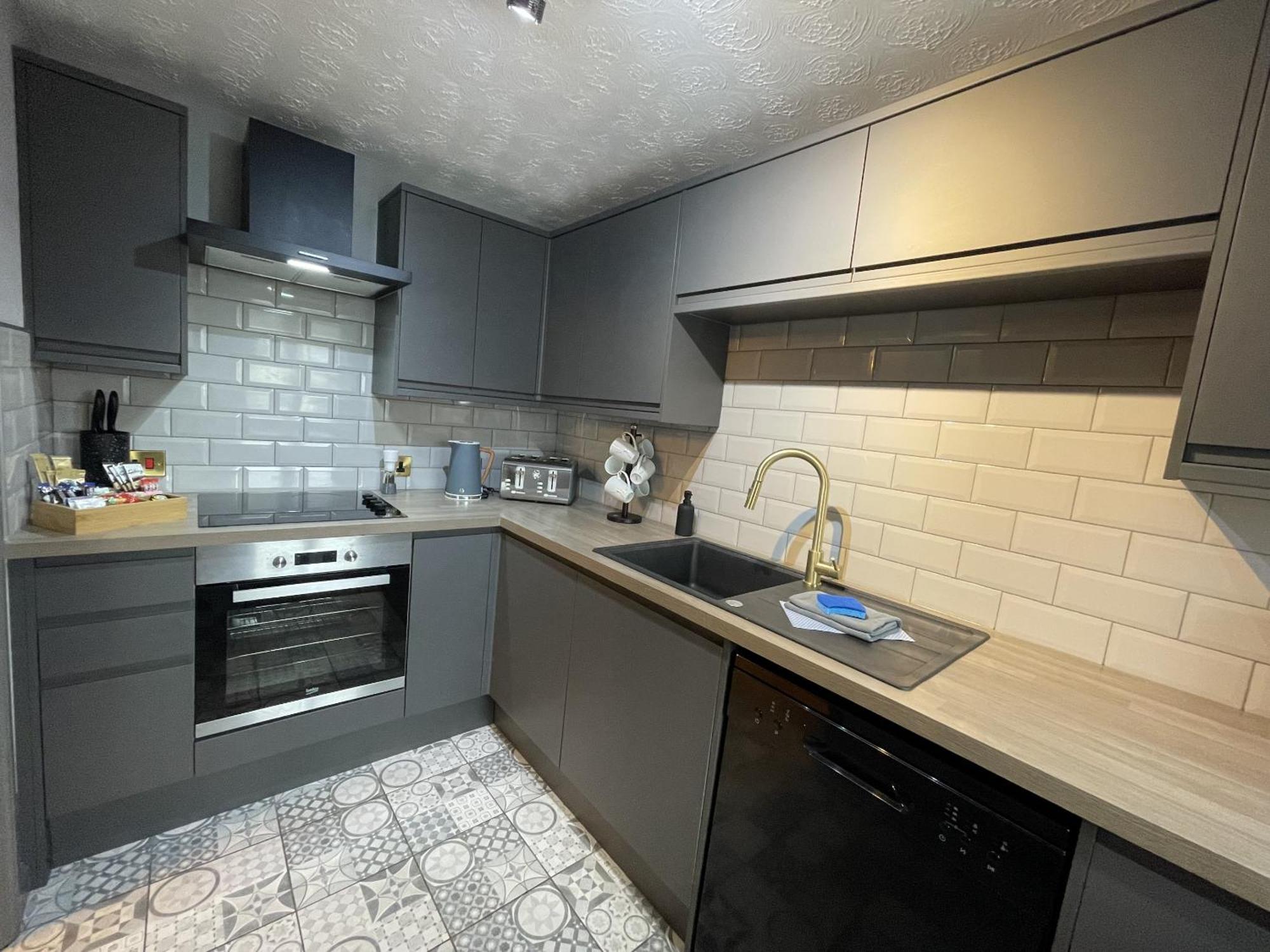 No24 - 2-Bed Boutique Apartment - Hosted By Hutch Lifestyle Leamington Spa Dış mekan fotoğraf